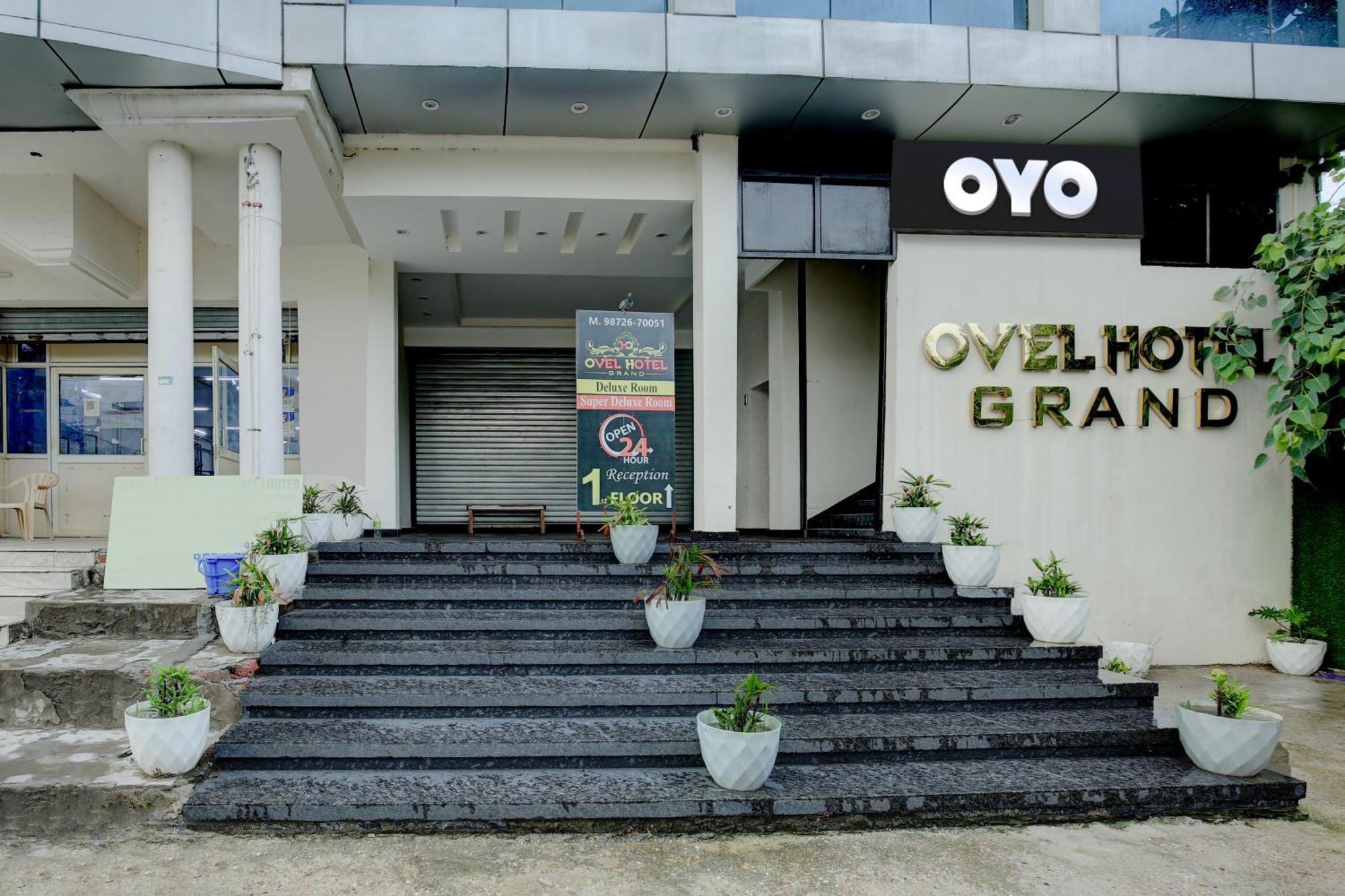 Super Collection O Ovel Hotel Grand Abadpura Екстер'єр фото